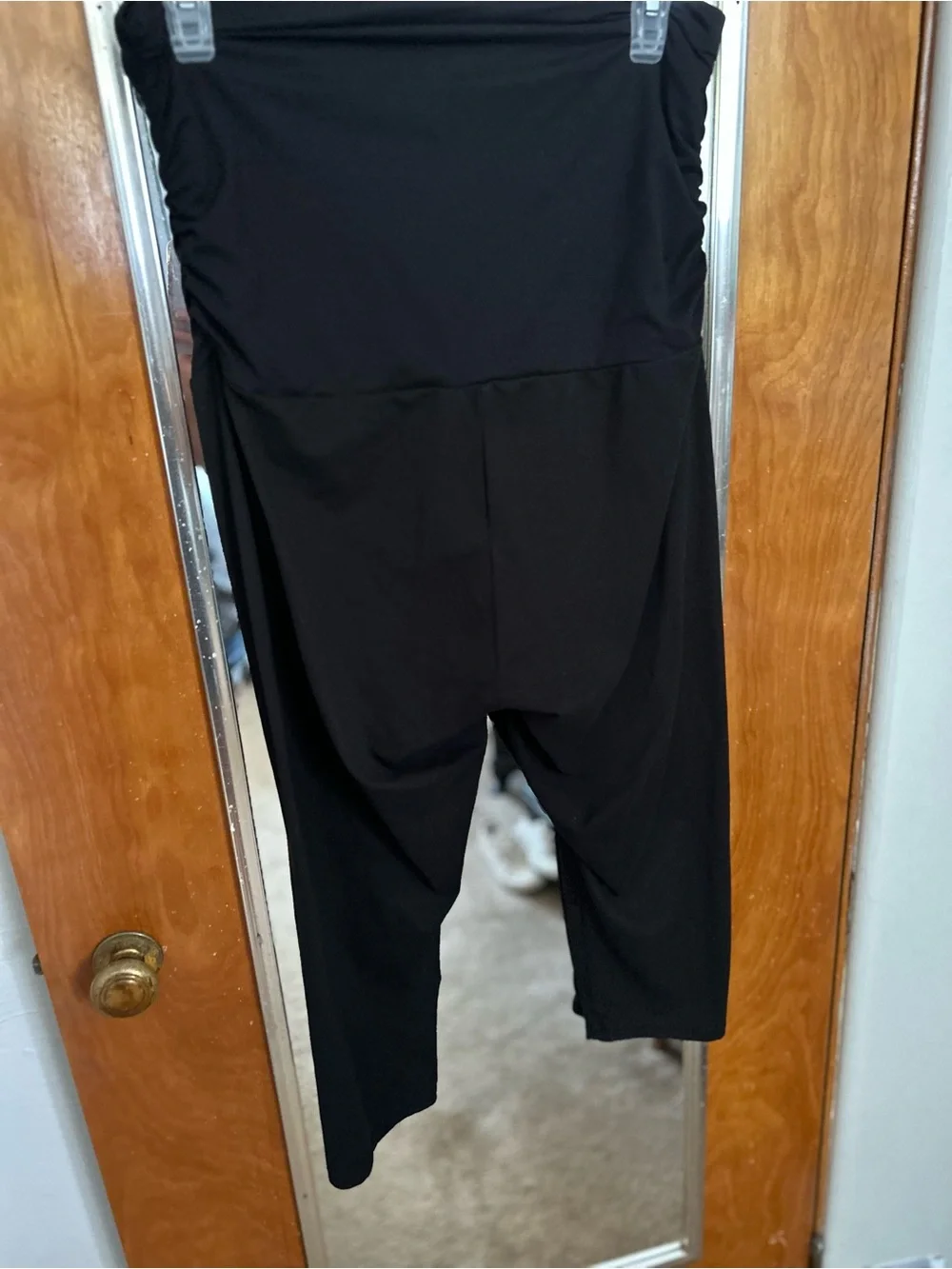 Maternity High-Waist Black Capri  Pants